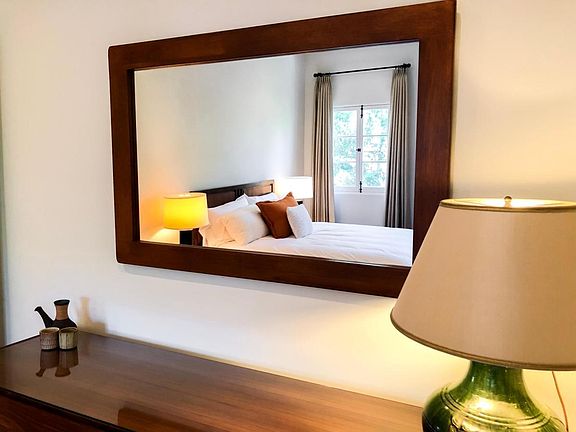4th image of 1330 N Harper Ave #211