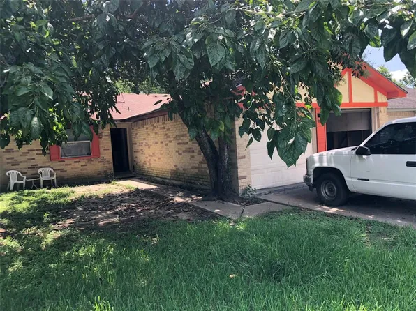 15411 Bow Ln, Houston, TX 77053