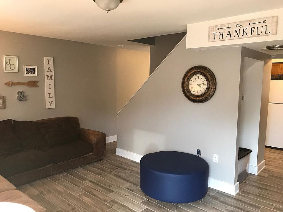 1st image of 600 Charles St