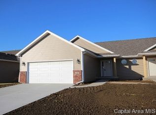 607 Jetty Dr, Chatham, IL 62629