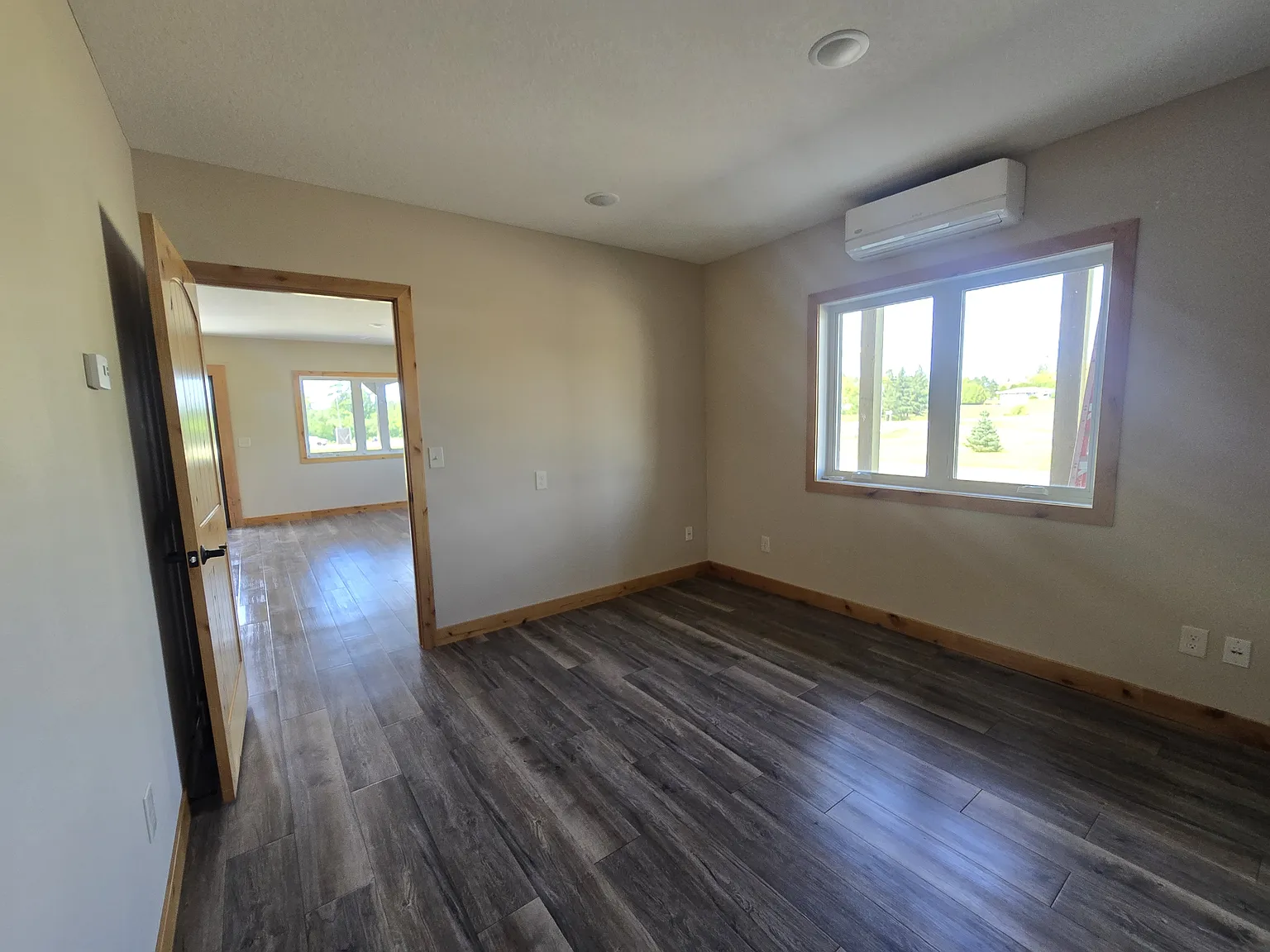 2 bed, $1,275 — Photo 4