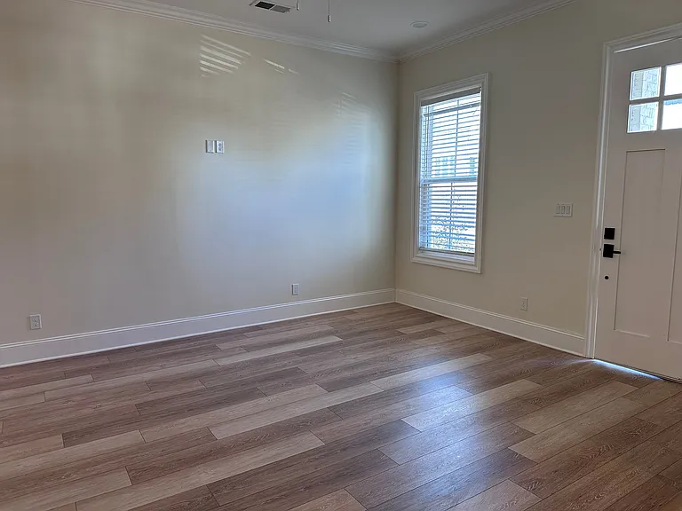 226 McCowat St — Photo 7