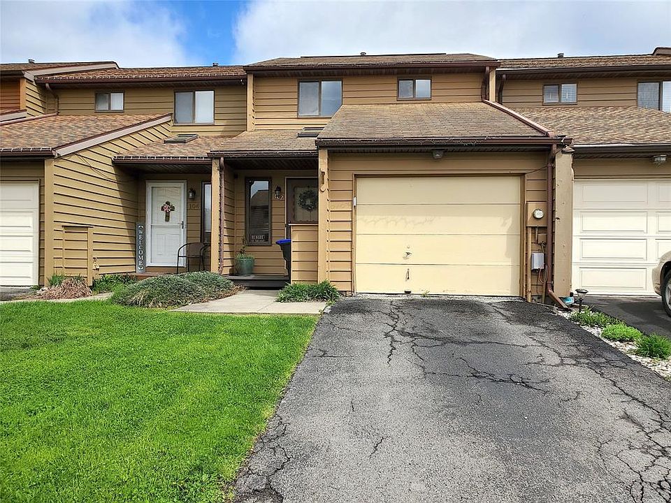 1st image of 102 Theresa Blvd