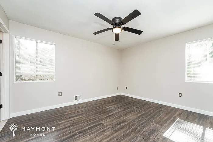 863 Sage Ln NW — Photo 8
