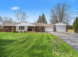 7680 Hillshire Ct, Saginaw, MI 48609