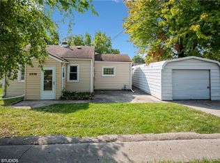 2815 E Clinton Ave, Des Moines, IA 50317