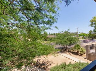 Earll Dr, Phoenix, AZ 85018