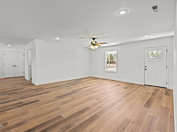 5th image of 275 Cross Over Rd