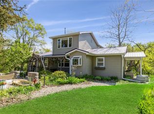 5858 Ondler Rd, Walker, IA 52352