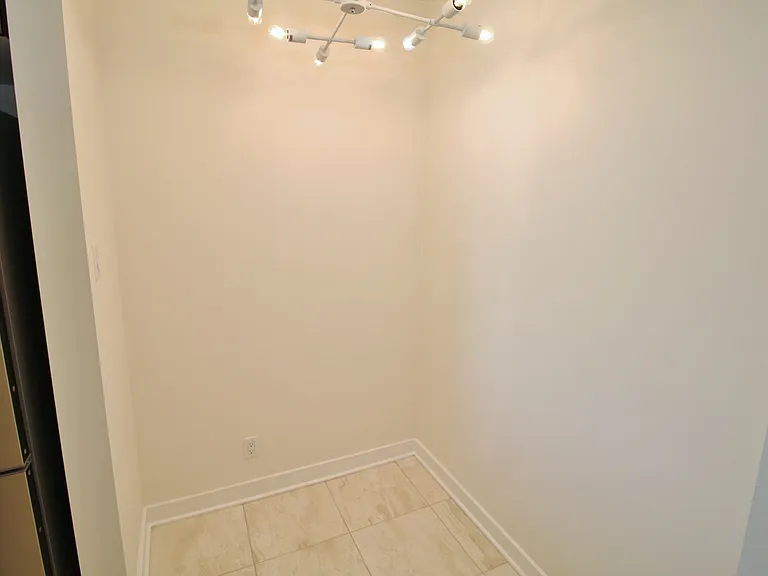 300C Lett St #422 — Photo 6