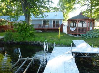 21 Camp Rd, Phoenix, NY 13135