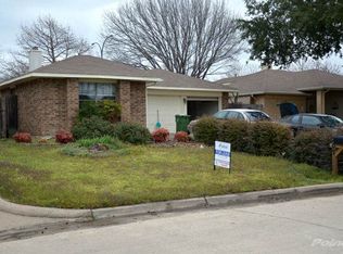 207 Blueleaf Dr, Arlington, TX 76018