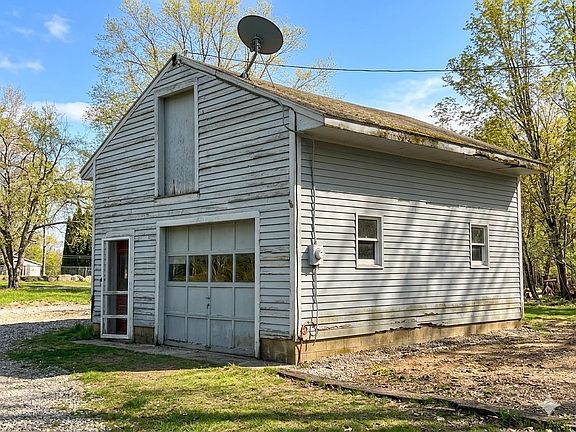 3rd image of 135 Athol Road