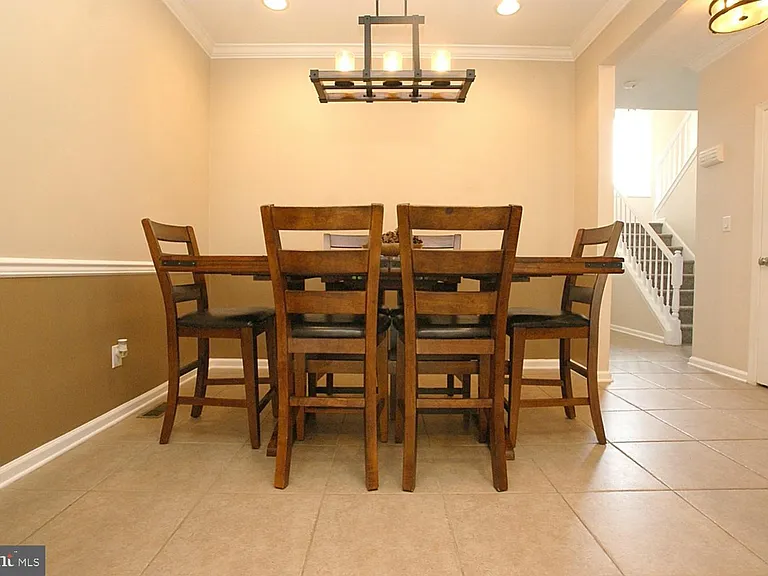 33 Farmington Ct — Photo 7