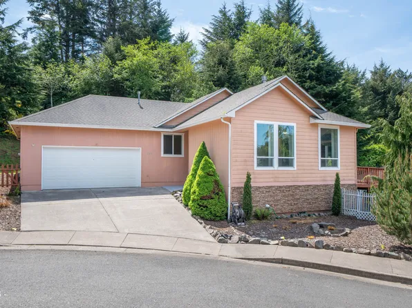 1844 SE 19th St, Lincoln City, OR 97367
