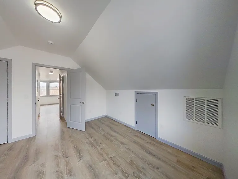 170 Sunset Ave — Photo 7