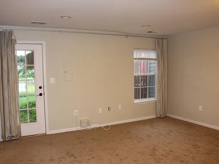 Floor-level Rec. Room