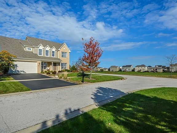 2nd image of 40W198 Eastwood Ct