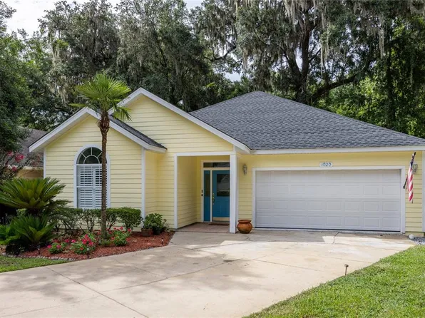 1020 NW 123rd Way, Newberry, FL 32669