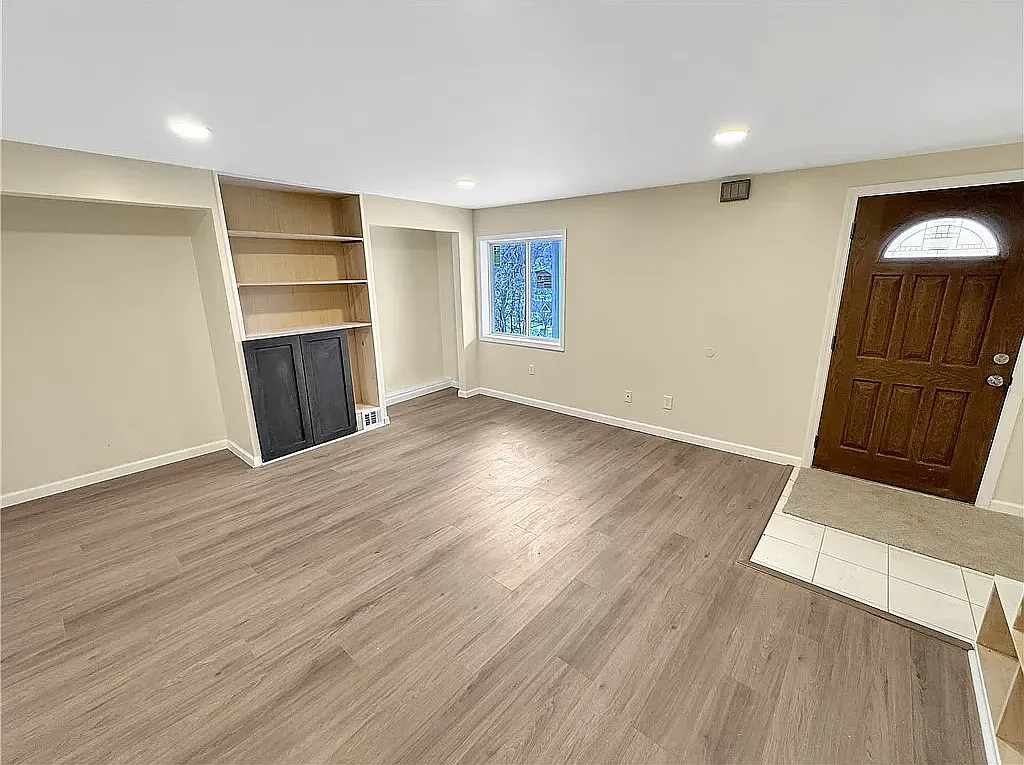 1 bed, $1,000 — Photo 4