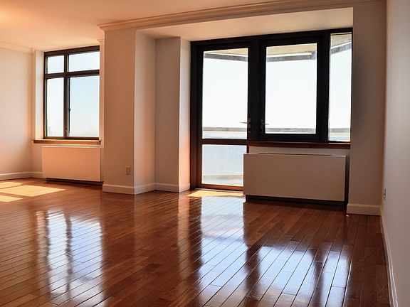 4th image of 112-01 Queens Blvd #21E