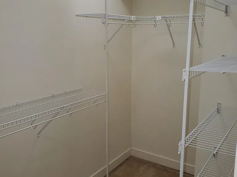 2820 Lake Ave — Photo 21