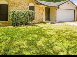 917 Meadowlark Dr, Mansfield, TX 76063