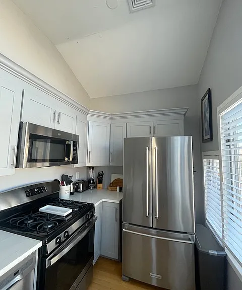 6 N Adams Ave #3 — Photo 3