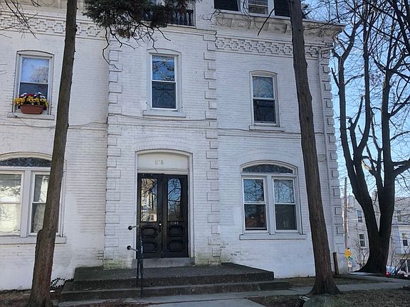 2nd image of 1142-1146 W Walnut St #105