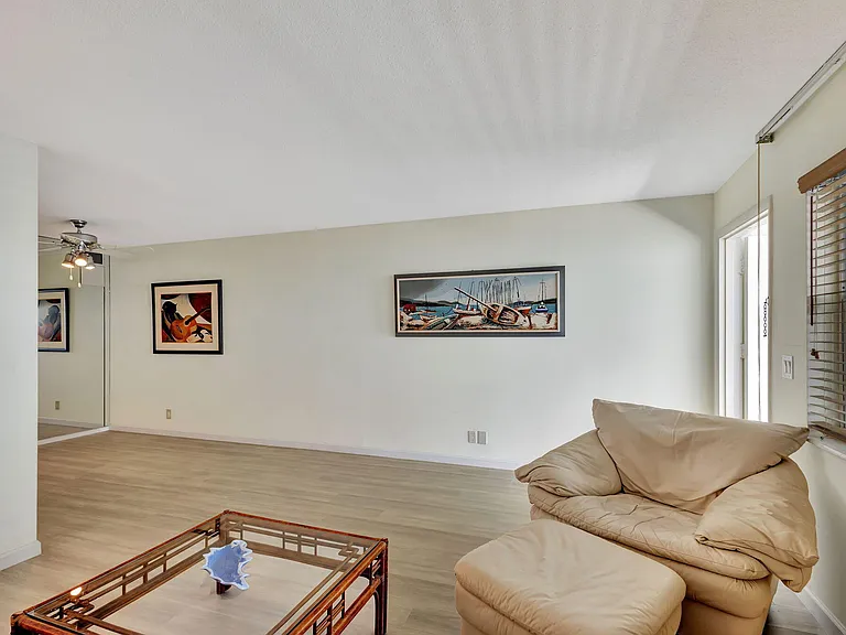 100 Shore Ct #210 — Photo 12