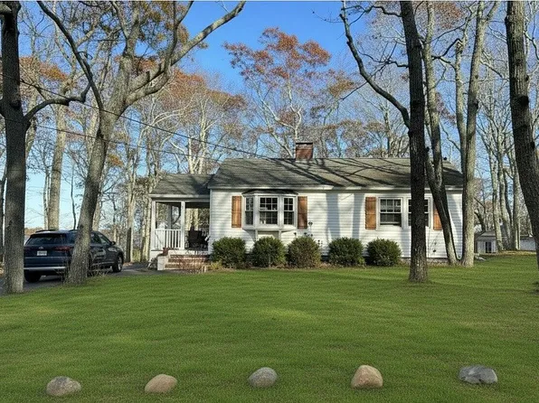 12 Butcher Ln, Sag Harbor, NY 11963