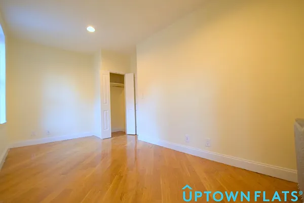 Rented by Uptown Flats LLC | media 20