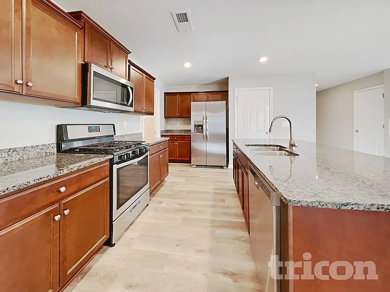 1059 Summerlin Trl — Photo 4
