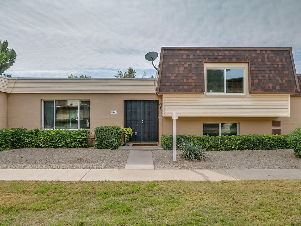 2nd image of 8446 E Chaparral Rd