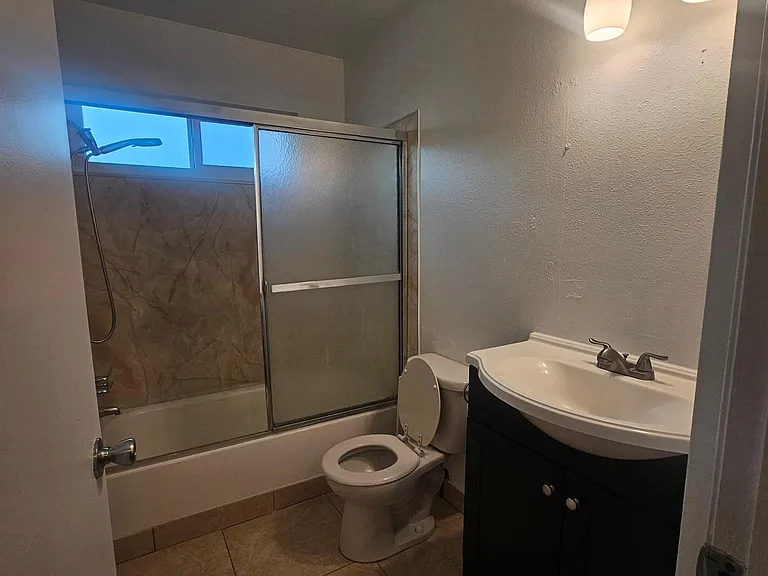 8901 Salmon Falls Dr #C — Photo 24