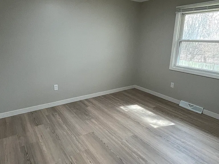 7658 Stuhldreher St NW — Photo 8