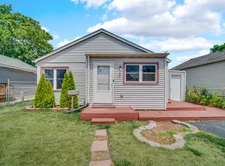 12 Huber Blvd, New Chicago, IN 46342