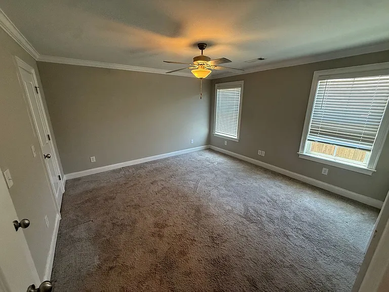 1960 Armistead Ln — Photo 11
