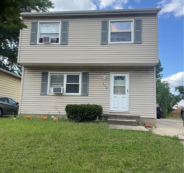 1st image of 919 Independence Ave