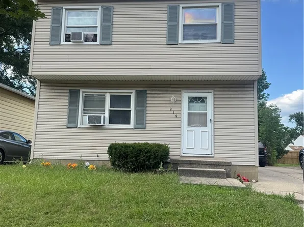 919 Independence Ave, Akron, OH 44310
