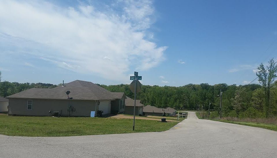 1st image of 231 Old Oak Cres