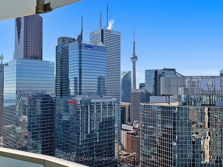 197 Yonge St #4409 — Photo 35