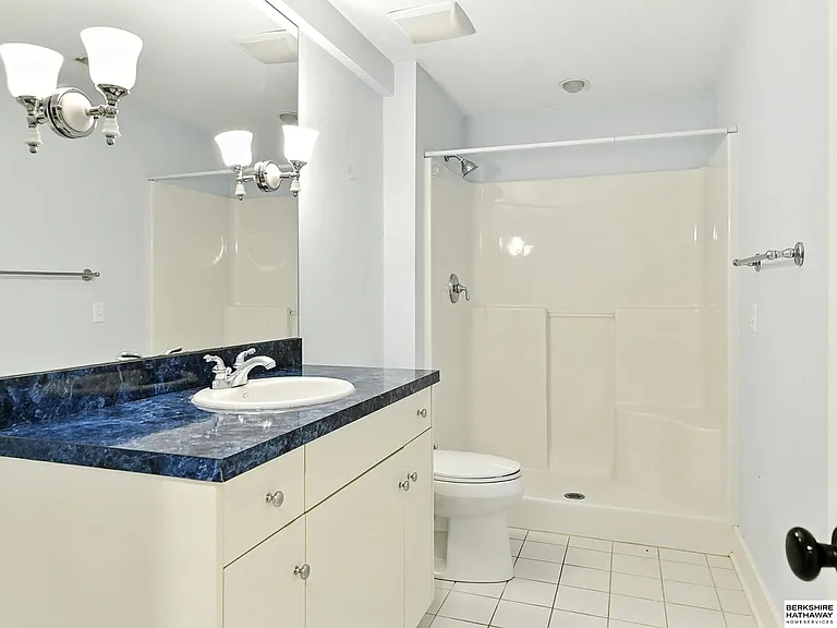 510 S 89th St — Photo 39