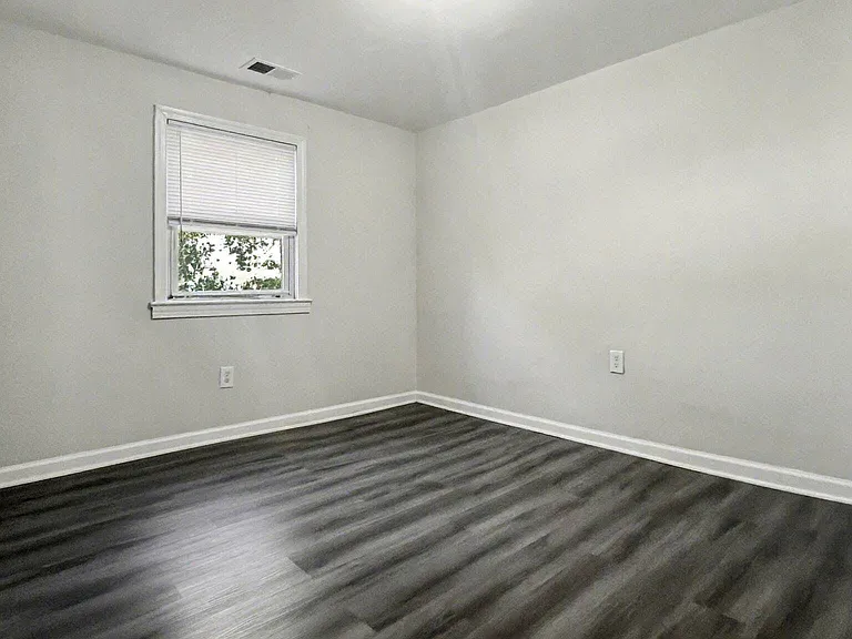 4706 Deanwood Dr — Photo 14