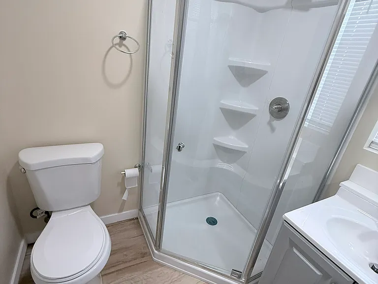 1894 Winchester Ave #4 — Photo 6