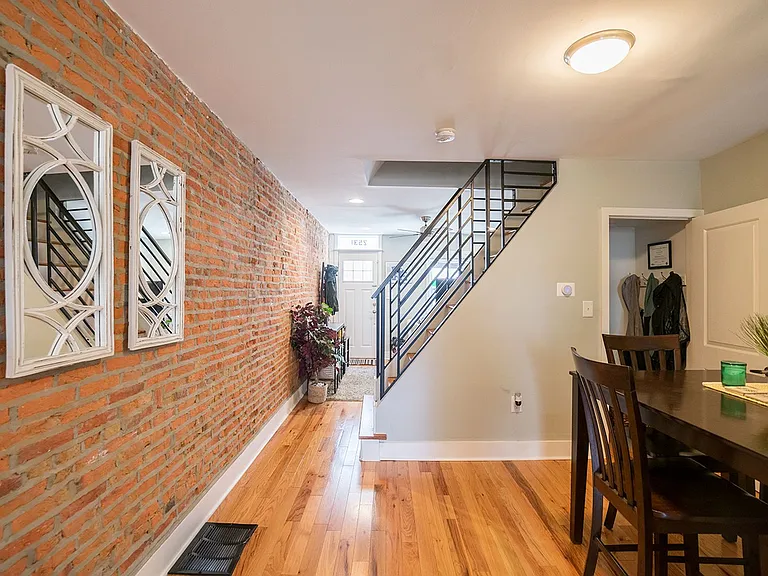 2531 E Gordon St — Photo 11