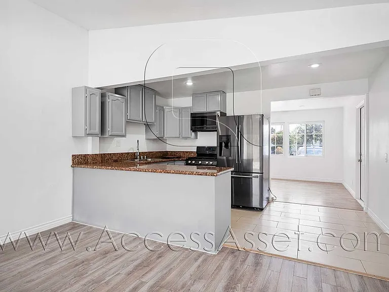 4239 W 179th St — Photo 29