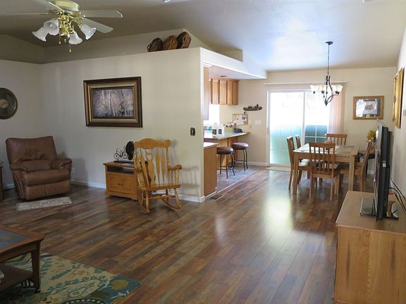 2nd image of 1039 Peninsula Dr