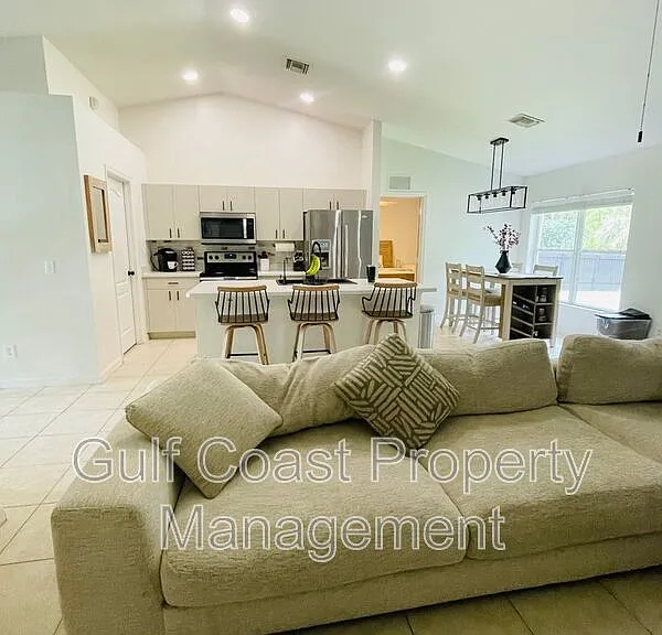 417 Broadmoor St — Photo 35
