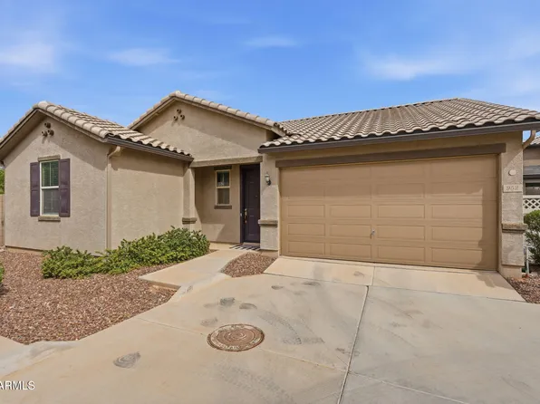 952 S OLYMPIC Drive, Gilbert, AZ 85296